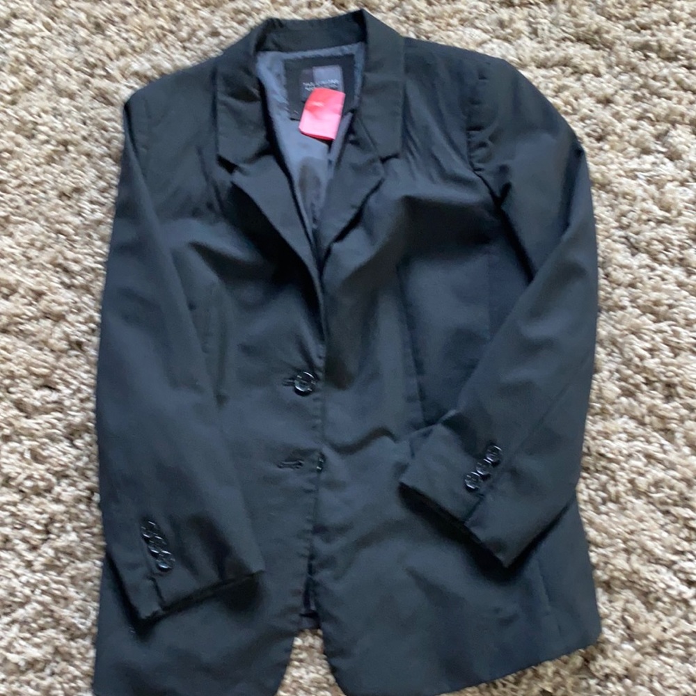 The Limited Women’s suit black collection